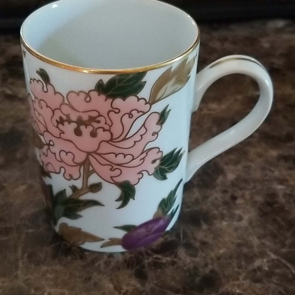 Fitz and Floyd China - Picture 3 of 6